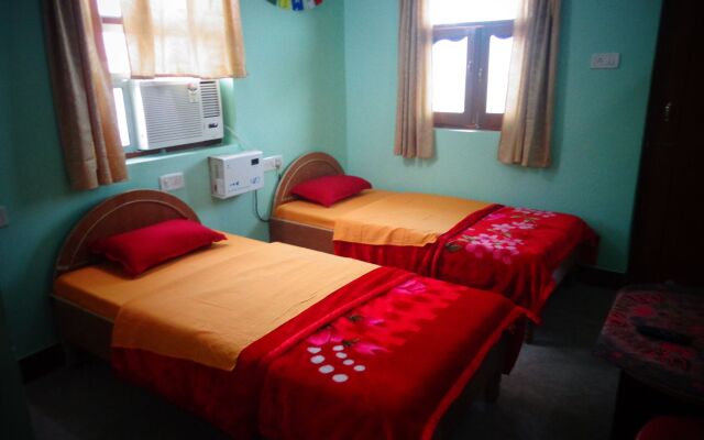 Kundan Bazar Guest House
