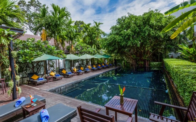 Lynnaya Urban River Resort