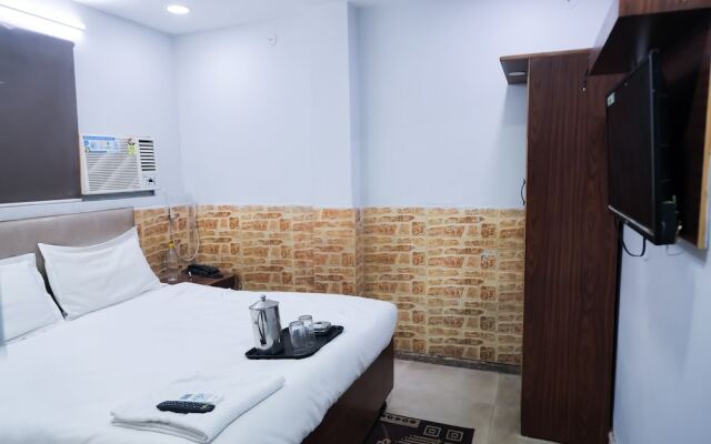 Roomshala 127 Mannat Stay