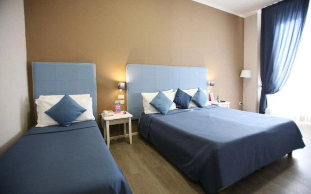 Hotel Magenta