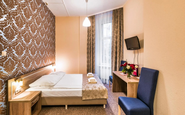 Lothus Hotel