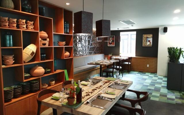 EMM Hotel Saigon