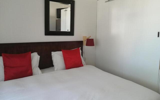 Steps Guest Lodge Richmond Hill