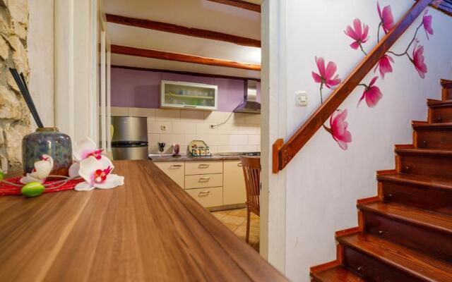 Karla Holiday House