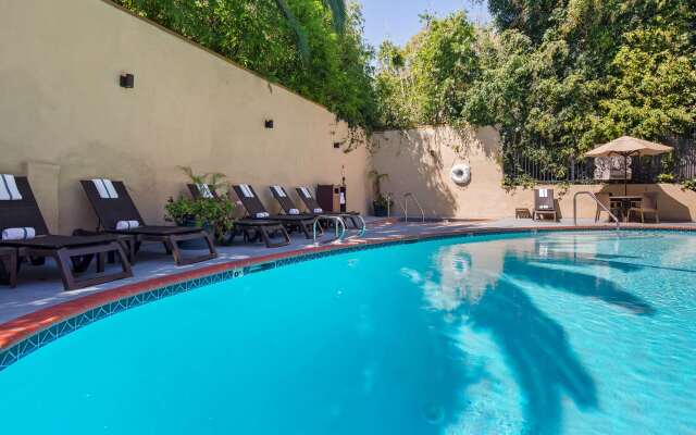 Best Western Hollywood Plaza Inn Hotel - Hollywood Walk of Fame LA