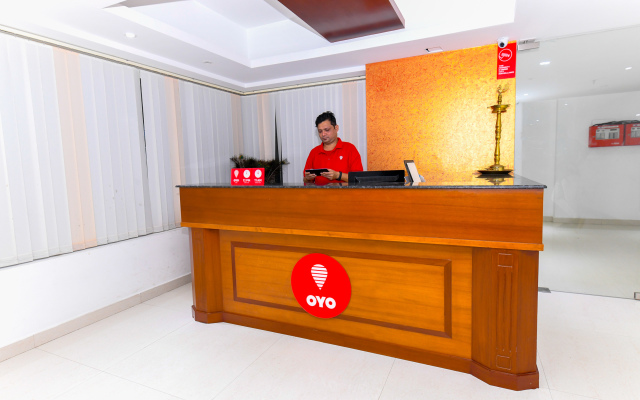OYO Flagship 10051 Hotel Tyche Stays