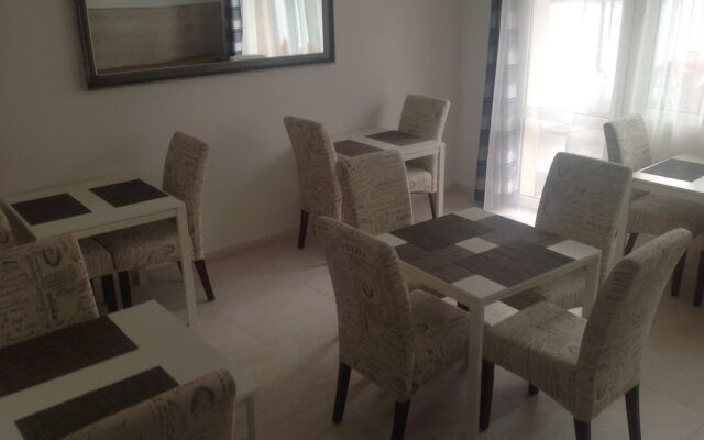 Filsdeger Royal Panzi