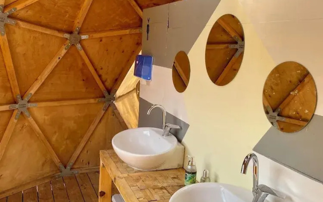 4 Camp & Restaurant - Adult Only