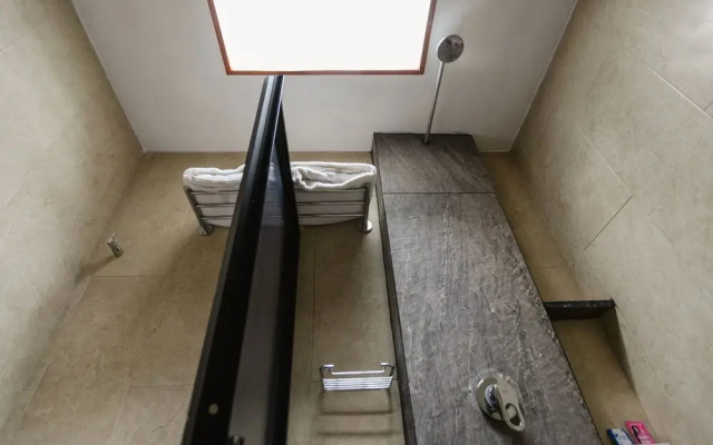 Suite Studio Serviced Apartments