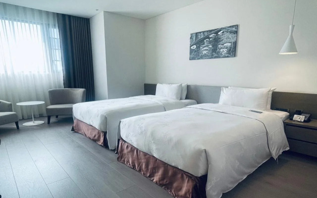 Golden Tulip Glory Fine Hotel