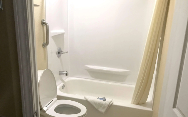 Knights Inn Lumberton