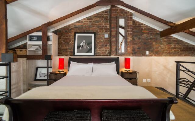 122 Victoria Junction