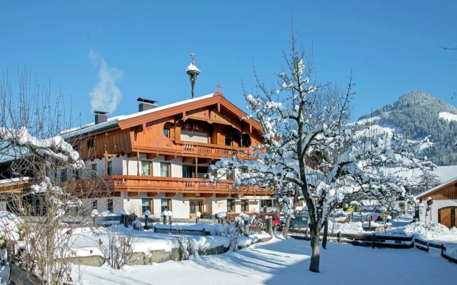 Modern Apartment in Itter Near Forest