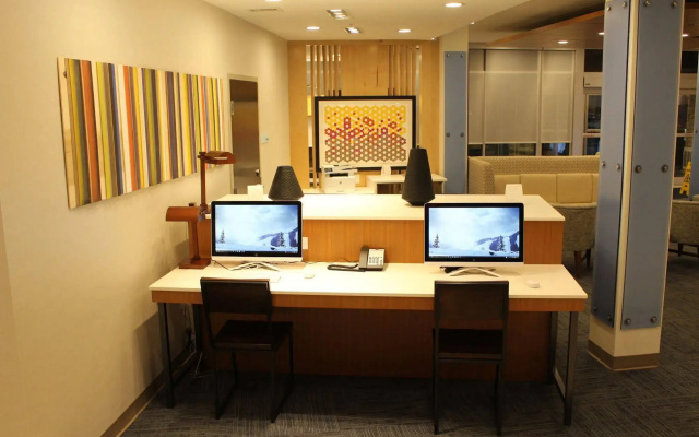 Holiday Inn Express & Suites Marietta by IHG
