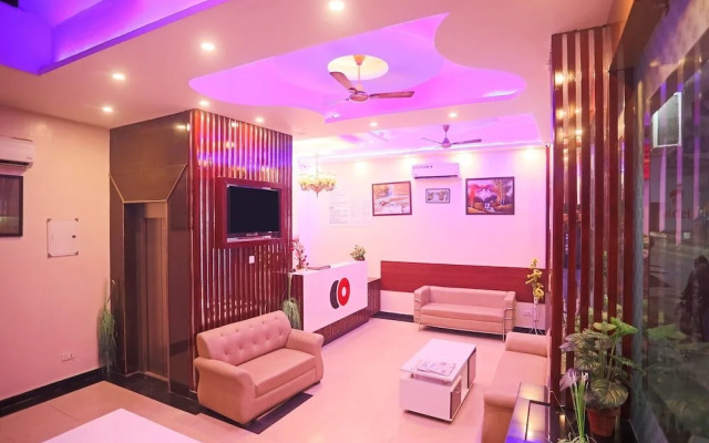 Capital O 47820 Luxury Stay