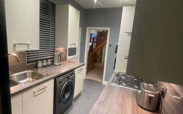Impeccable 3-bed House in York