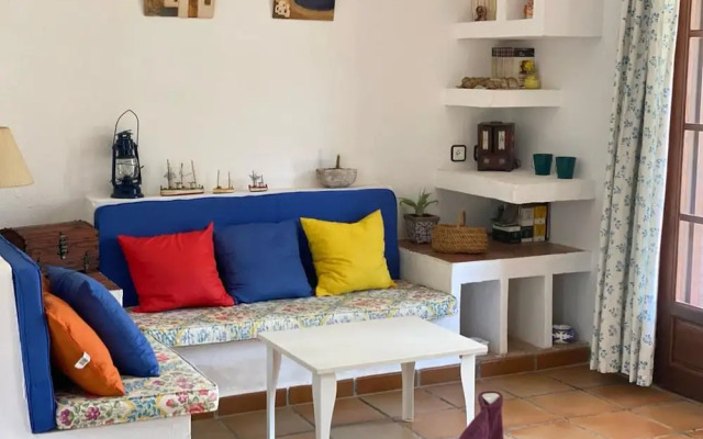 Spacious Holiday Home With Private Garden