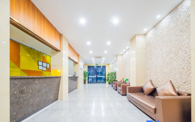 Huangchuan Zhongyuan Hotel