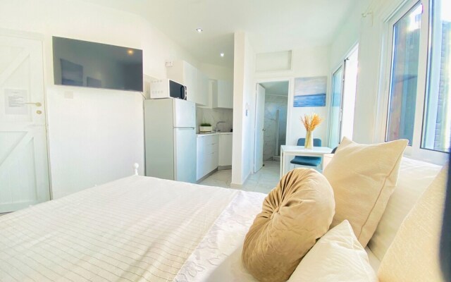 Phaedrus Living Luxury Flat Lighthouse75
