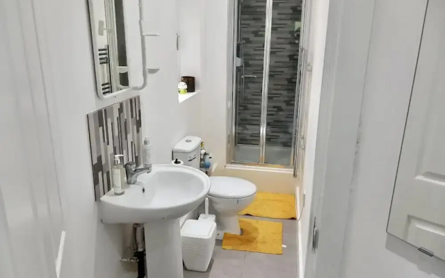 Cosy 1-bed Studio in Northolt