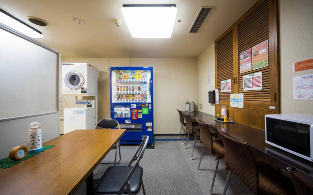 Capsule Inn Sapporo - Caters to men
