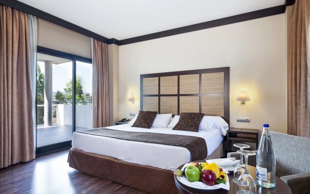 Aparthotel Attica21 Vallés