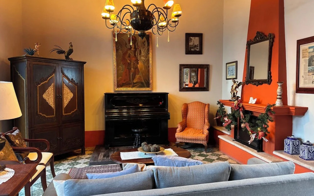 Mesón de Santa Elena Hotel Galeria