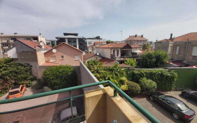 Centre, Grand T2 balcon Pkg, plage gare 600m