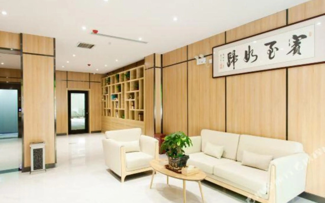 Rest Hotel(Shengyuan Street store in Xushui, Baoding)