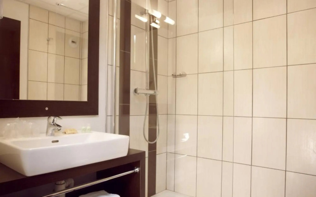 Отель Four Points by Sheraton Reims Cathédrale