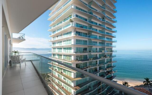 ICONTower2-1401 Icon - Panoramic Views Ocean, Beach, Best Pool