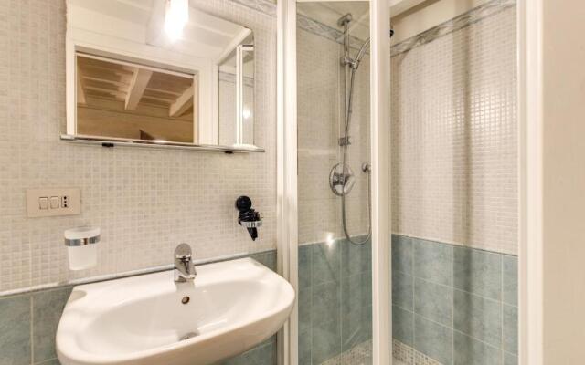 Travel & Stay - Cappellari