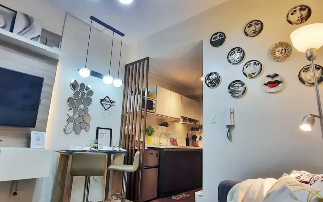 Sleeps 2 With Netflix and Free Wi-fi