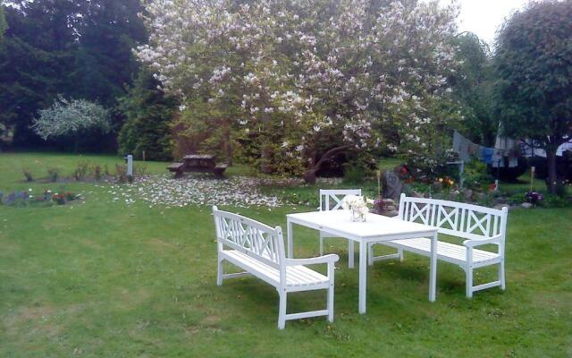 Dyrlev Bed & Breakfast
