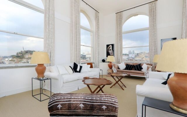 La Camelia an Elegant and Extravagant 2 Bedroom Apartment