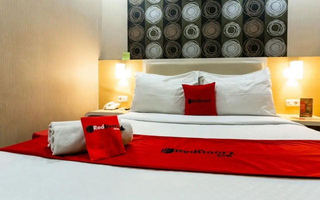 RedDoorz @ Jl. A. Yani Solo