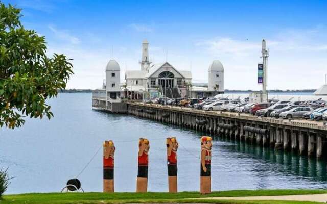 Pier Point 404- Luxe on Geelong Waterfront, 2 BDRM