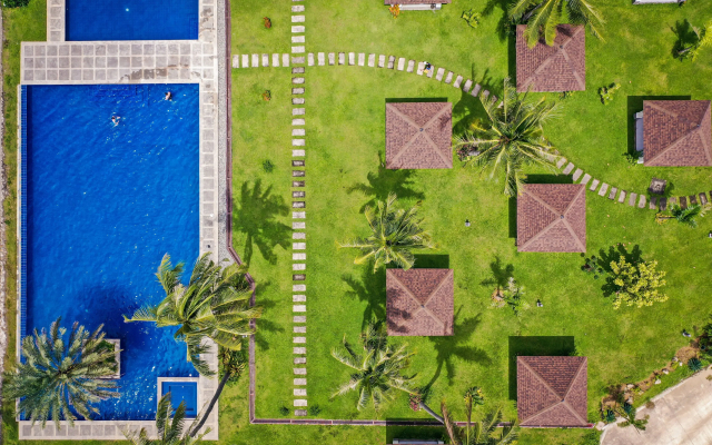 El Pueblo De Hermano by Cocotel