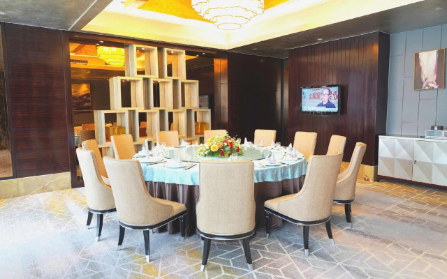 Jin Jiang Royal Palace Hotel