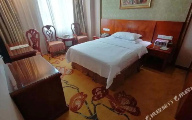Vienna Hotel Guangdong Huizhou Maidi South Road
