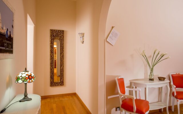 Vatican Suites Apartments