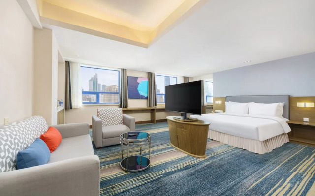 Holiday Inn Express Dalian City Centre, an IHG Hotel