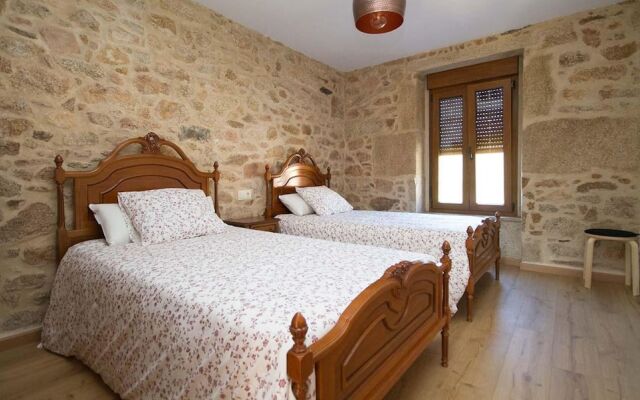 House - 4 Bedrooms with WiFi - 107751