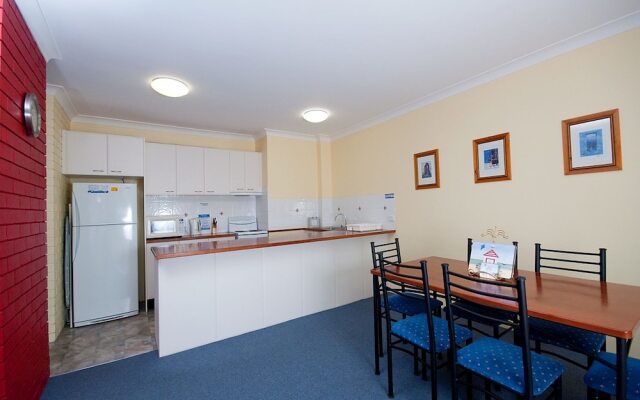 Maeva Lodge, Unit 4/14 Gretel Close