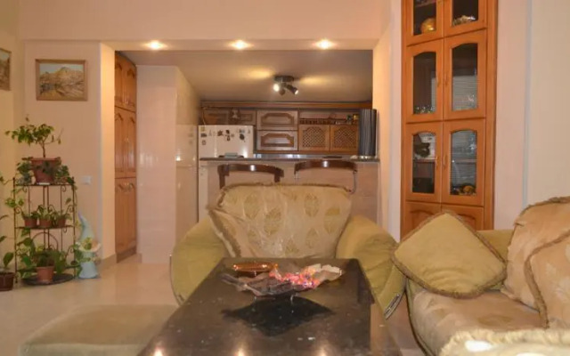 American University Villa