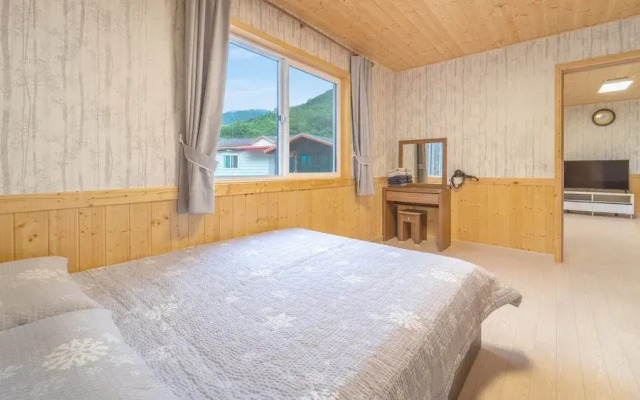 Samcheok Elroi Pension