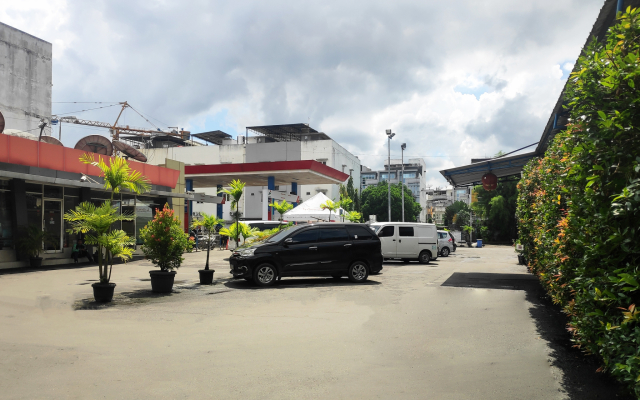 Super OYO 1377 Os Residence