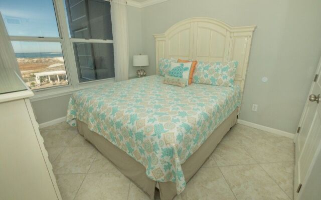 Magnolia House 305 2 Bedroom Condo by RedAwning