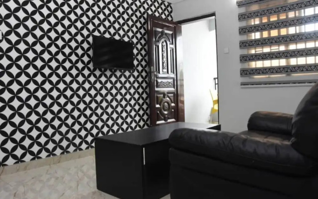 Impeccable 1-bed Executive Luxury Hotel Apartment