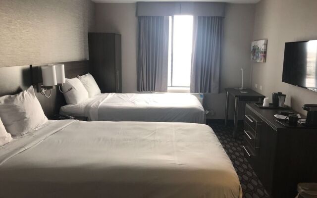 LeTap Hotel near AirTrain JFK Airport